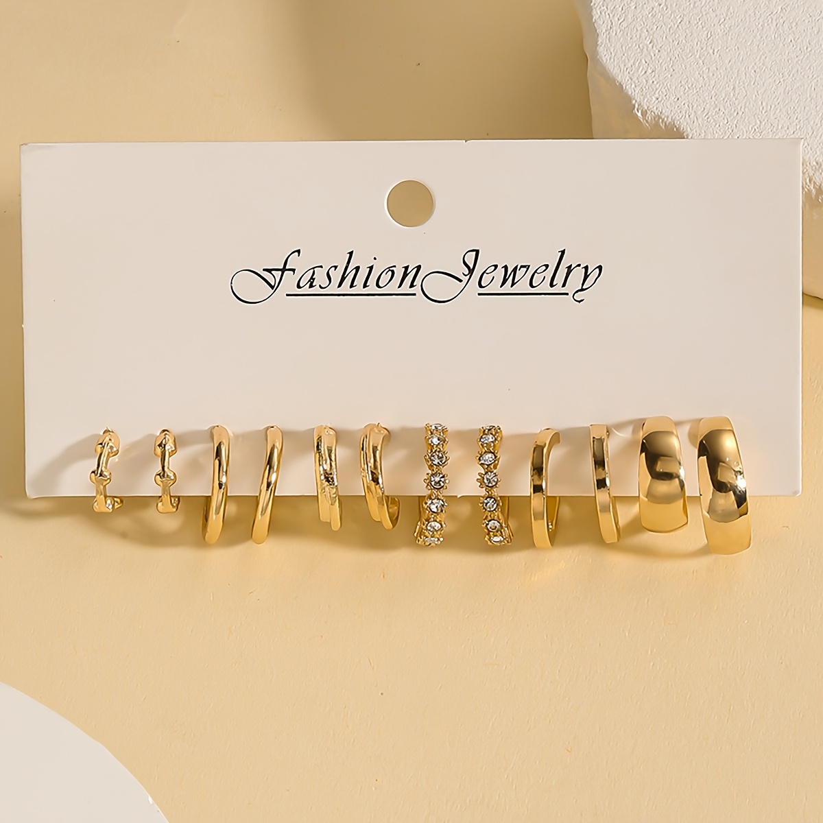 TEMU Lot de 6 paires de boucles d'oreilles exquises et uniques à petites perles rondes, incrustées de strass artificiels scintillants, avec des