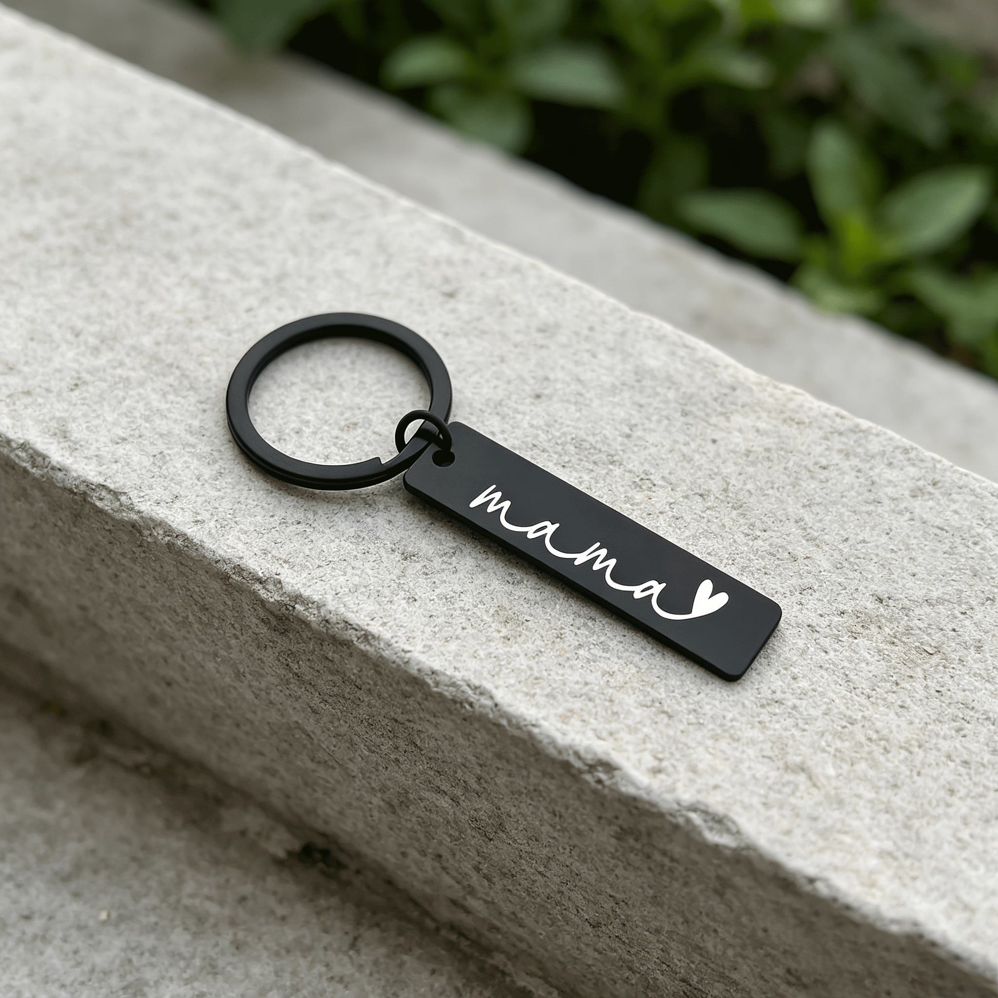 TEMU Stainless Steel Keychain With "mama" Engraved In Cursive, Heart Symbol - Elegant Black Metal Keyring For Daily Use, Perfect Mother's Day Or