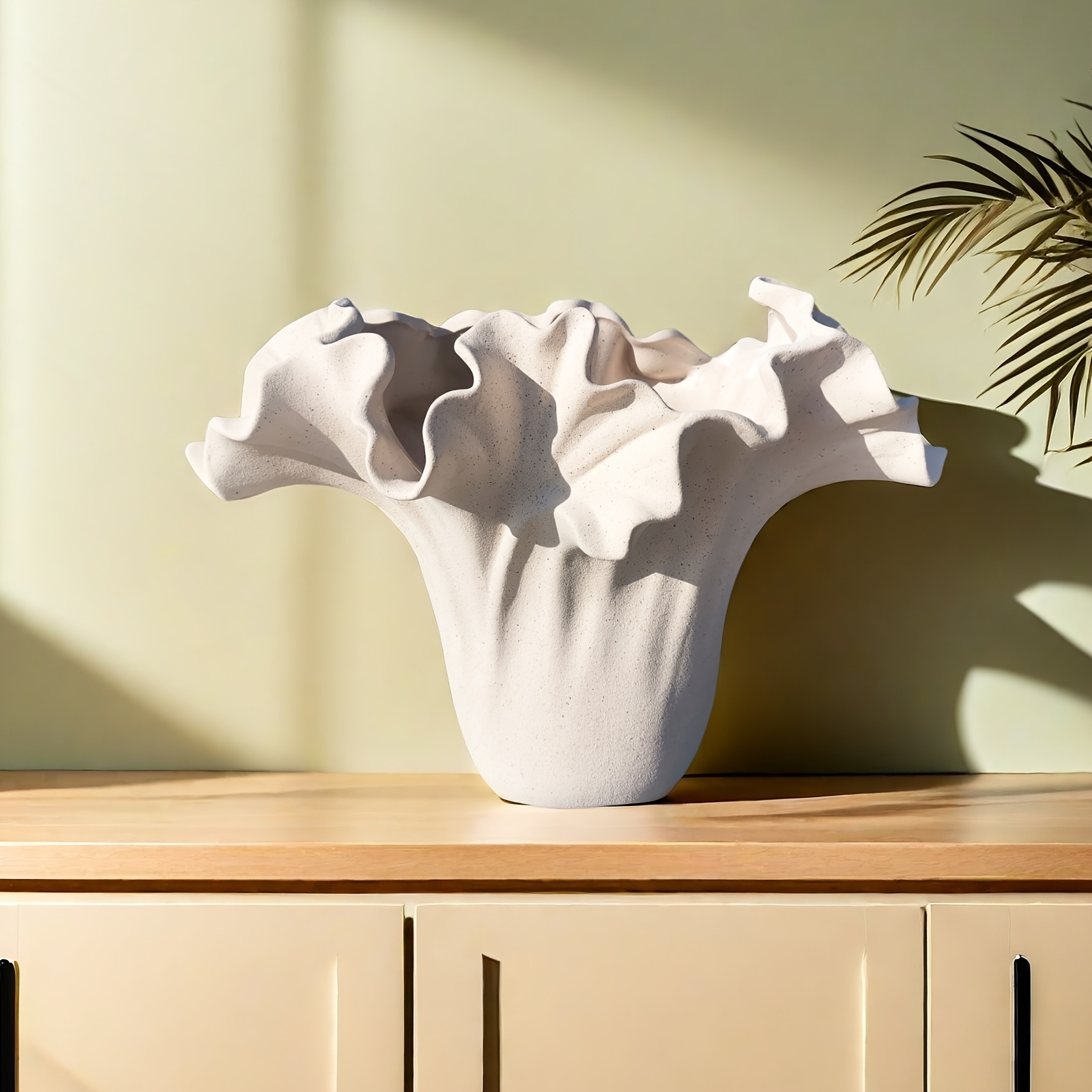 Image of Home Decor And Hydroponic Supplies, Ceramic Material With Stylish Design Suitable For Indoor Use, Festive Gift, Rough Exterior Single Vase