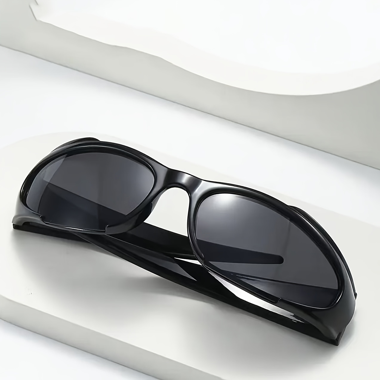 1pc Unisex Y2K Punk Fashion Fashion Glasses - Futuristic Wrap-Around Design, Black PC Frame &amp; Lens, Stylish Decorative Eyewear for Men and Women