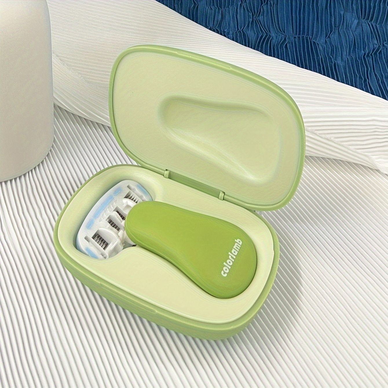 Image of Colorlamb Portable Shaving Razor For Women Suitable For Use On Legs, , Underarms, And The Bikini Area Replacement Heads Are Separately