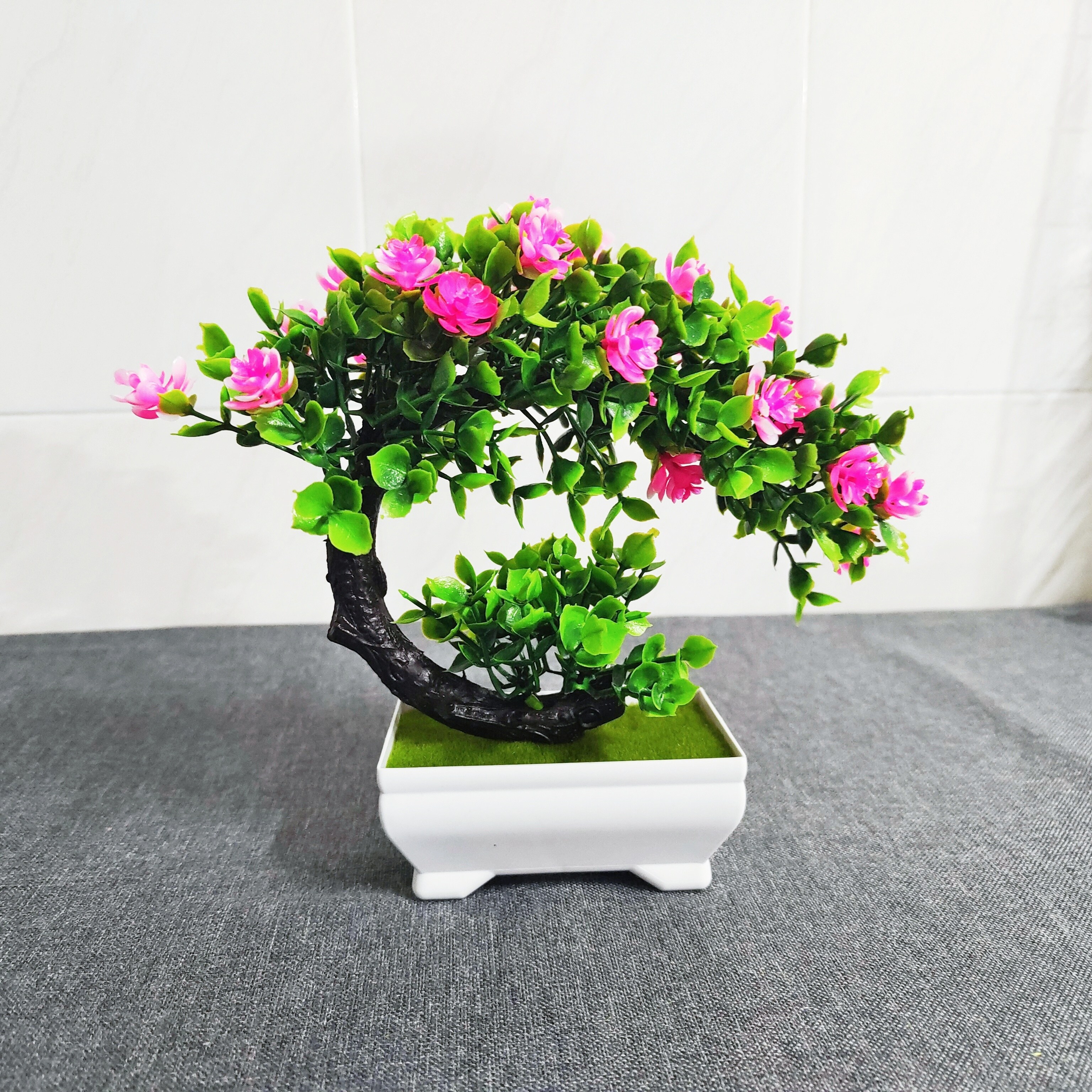 

1pc Simulated Plant Crescent Eucalyptus Bonsai, Living Room Office Home Desk Decor Simulated Potted Plant