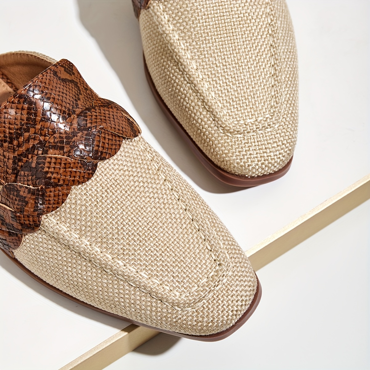 Women's Snake Print Square-Toe Sandals - & Sole Slip- Mules with Snake Scale, Flat Heel Suitable for Summer, Casual to Dressy Wear, for Comfortable Warmth Preservation, Women Shoes