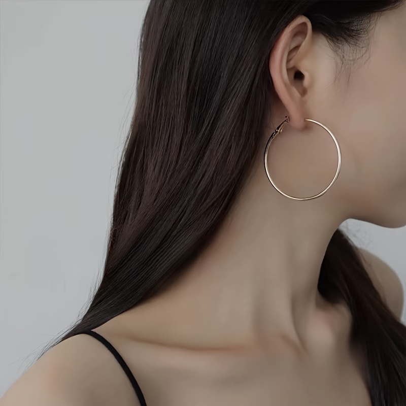 

Elegant & Simply Style, Silvery Thin Hoop Earrings, Fashion Temperament Accessory For Daily Wear & Matching Outfit, Idea Gift