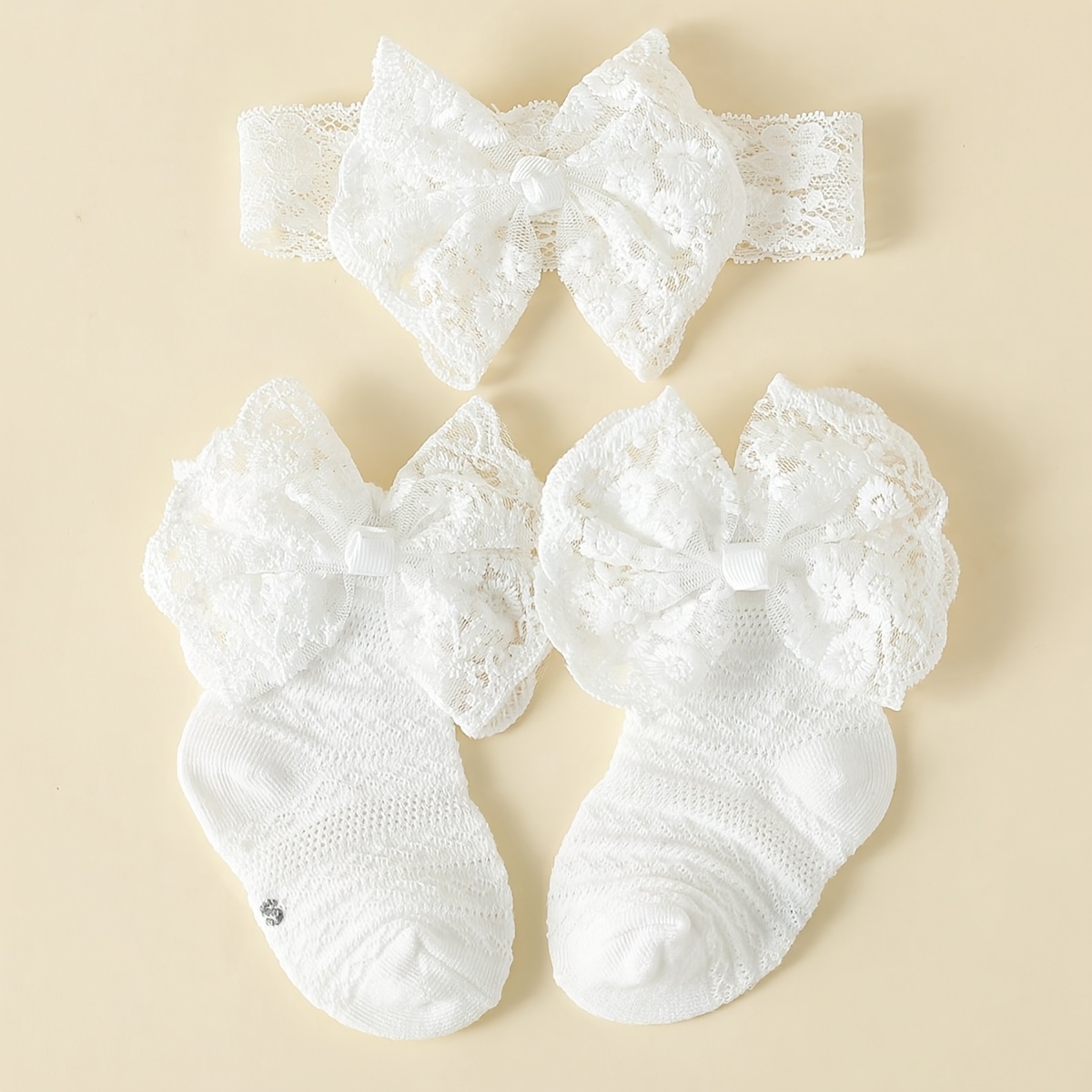 A Set of Baby Socks with Lace Big Bows for Spring And Autumn, Perfect for Little Princesses