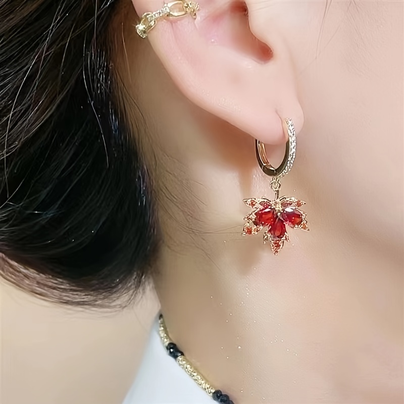 

Elegant Leaf Dangle Earrings - Luxurious Alloy, Casual Attire &