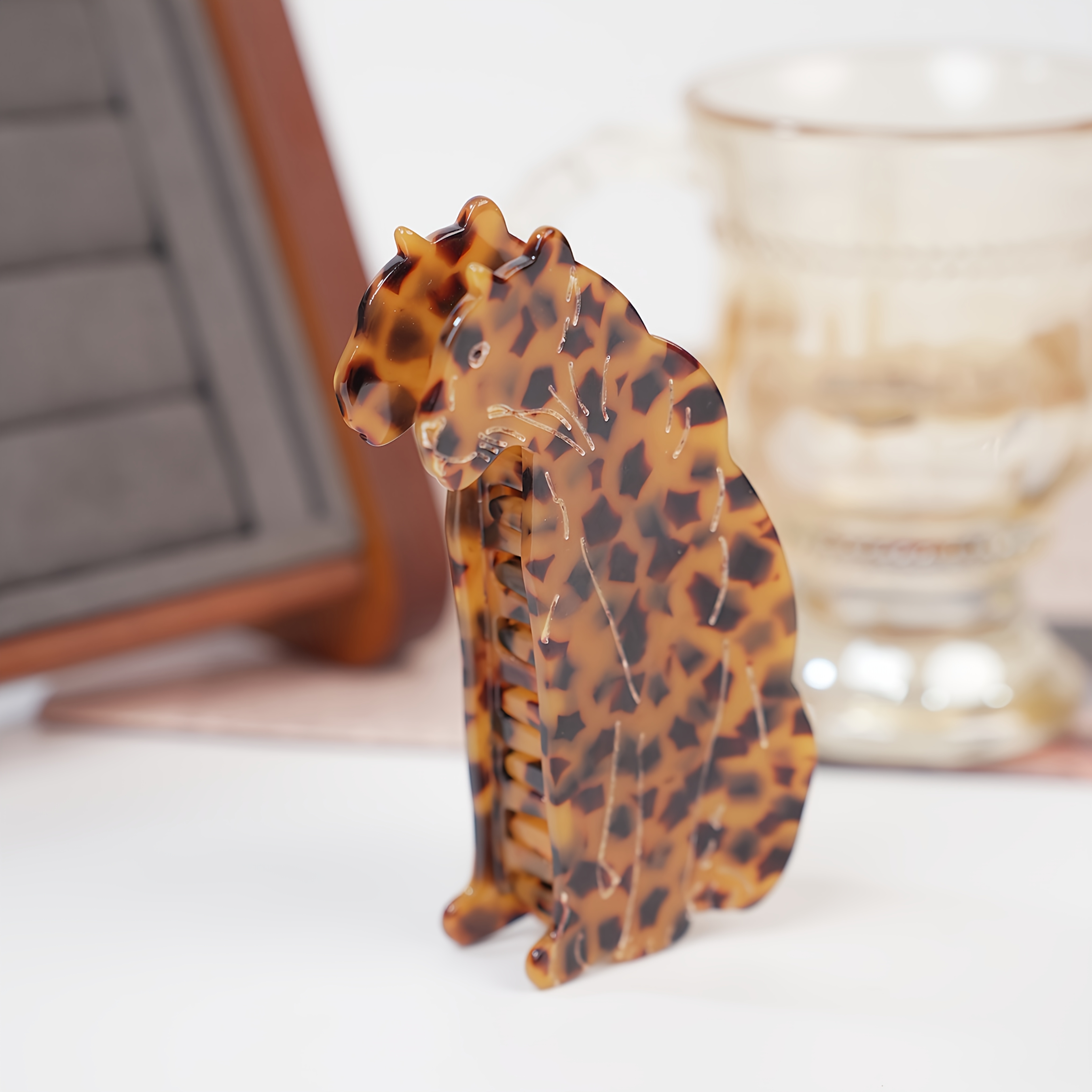 E-shop 1 Elegante Haarspange mit Leopardenmuster - Leopardenmuster Farbgebung
