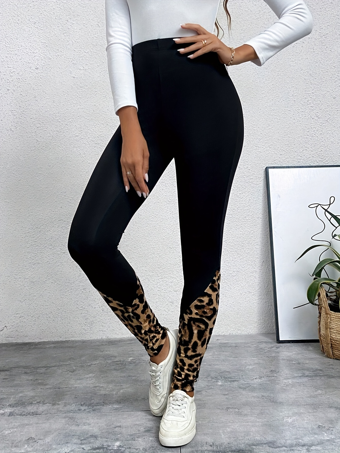 Women's Leggings Black Shiny Leopard Textured Leggings Pants