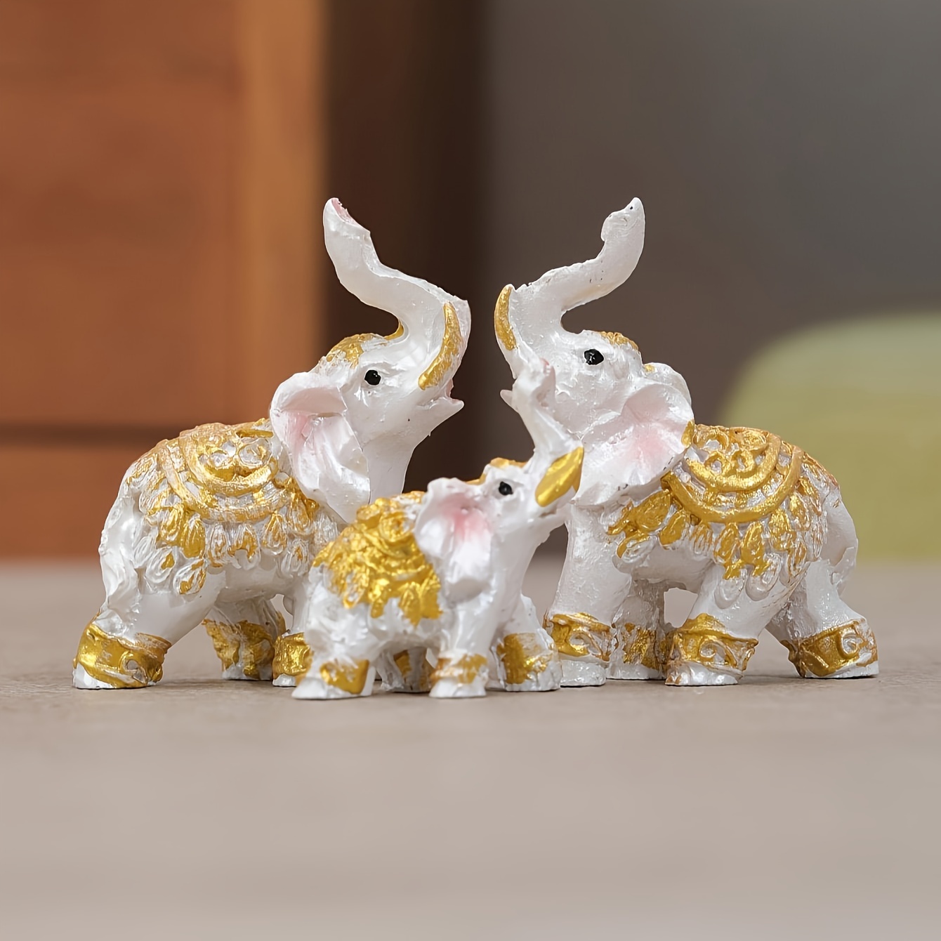 Image of 2pcs/3pcsmini Elephant Sitter Mothers Father Babies Statue, Put Off The Of A Shelf Or Table, Hand-painted Resin Collections Figurines, Statue For Micro Landscape Home Yard Garden Decor