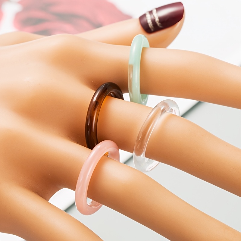 4pc Delicate Smooth Resin Rings Set for Women