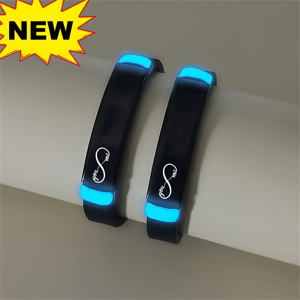 E-shop 2er-Set personalisierte im Dunkeln leuchtende Silikonarmbänder mit Sonne und Mond für Paare, , passendes Armband-Set für Freundin/Freund,
