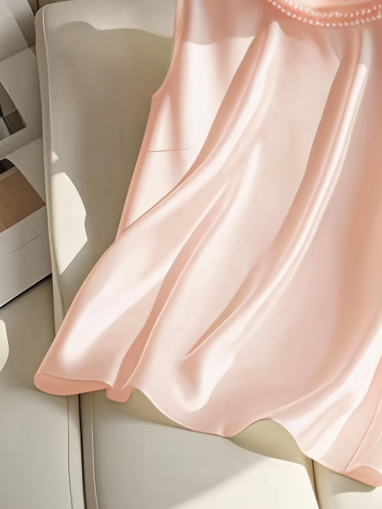 spring and summer fashion elegant   bead vest details 1