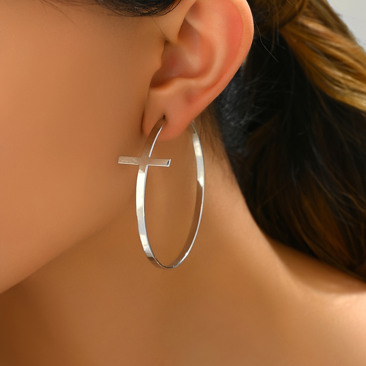 Pair Of Fashionable Simple Round Cross Hollow Earrings