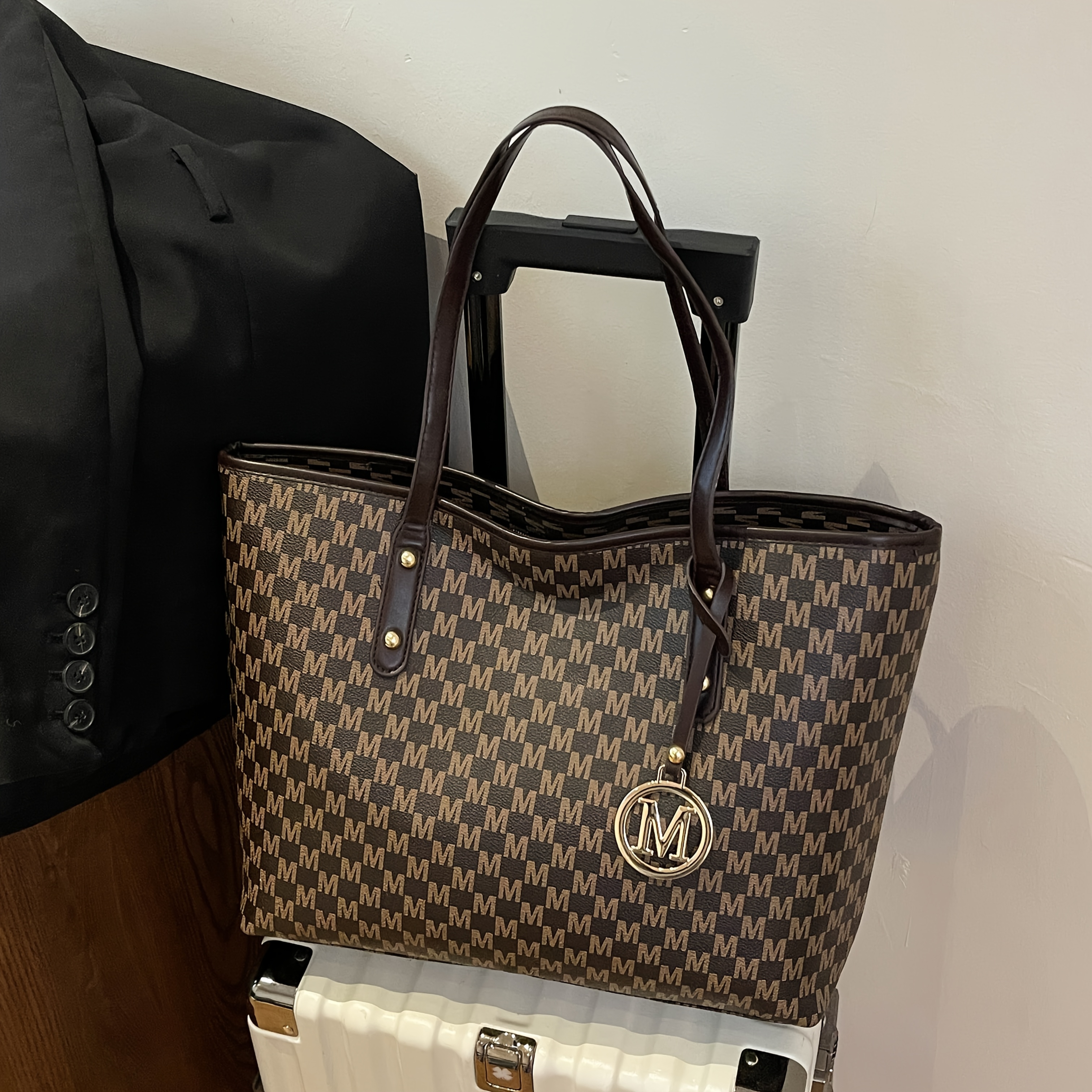 Image of Women's Pu Vintage Character, Large Capacity Spring/summer Travel Vacation Zippered,, Tote Bag, In 4 Colors