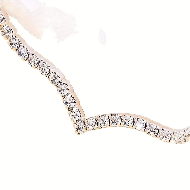 Women's V-Shaped Rhinestone Necklace for Weddings
