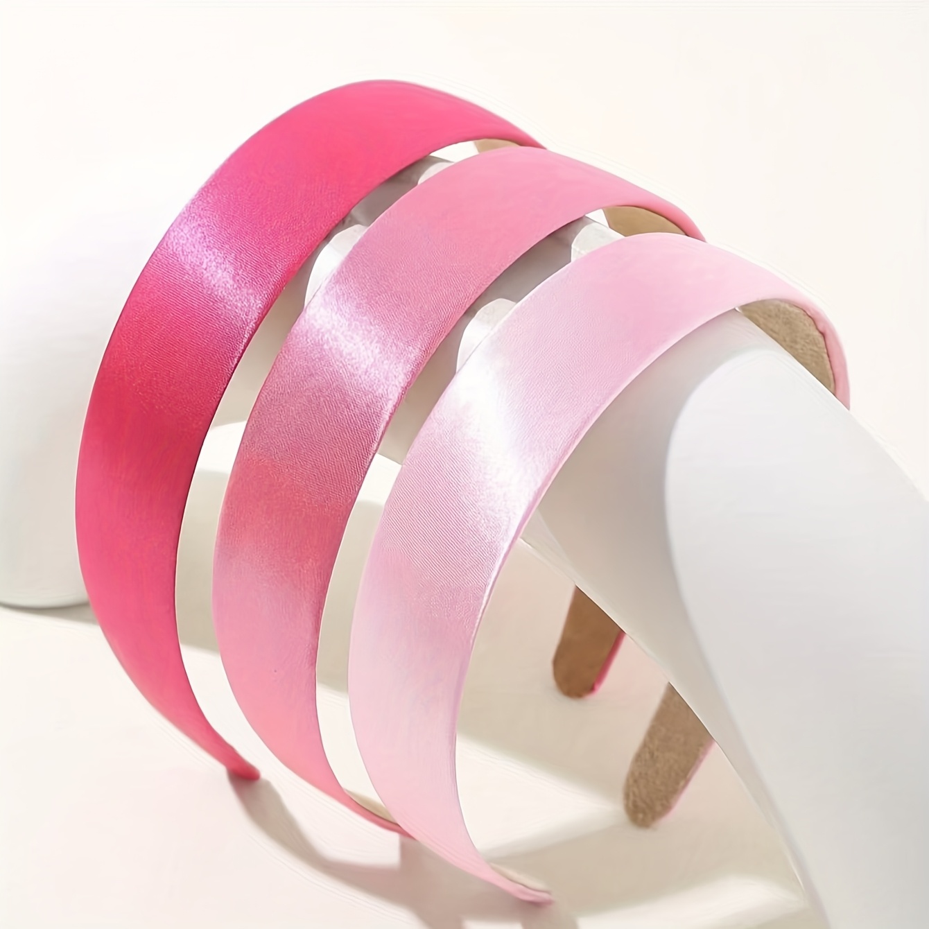 TEMU A Set Of 3 Pink Series Headbands