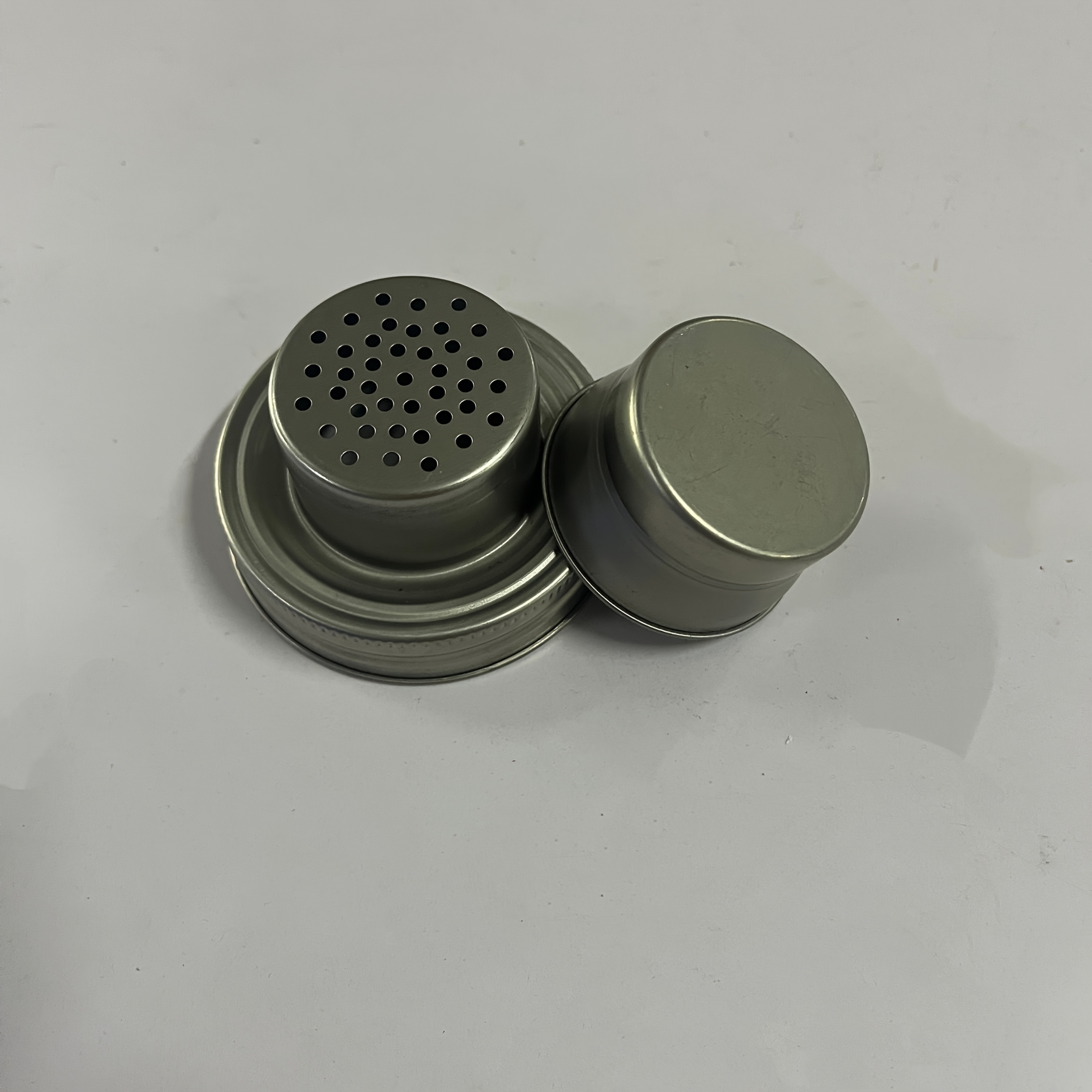 TEMU 1set Stainless Steel Mason Jar Shaker Lids, Spices, Sugar, Salt, Pepper Dispensers For Standard Mason Jars, Kitchen Gadget