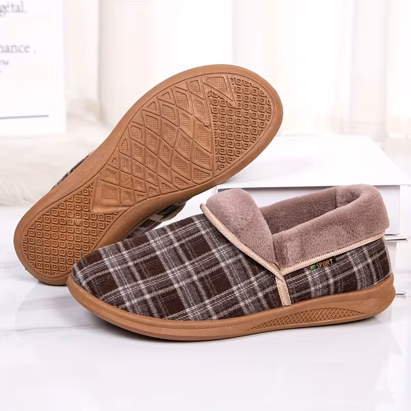 cloth shoes for women winter lined soft sole moms autumn winter style vintage ladies grandmas warm shoes for the elderly women shoes Product details 3