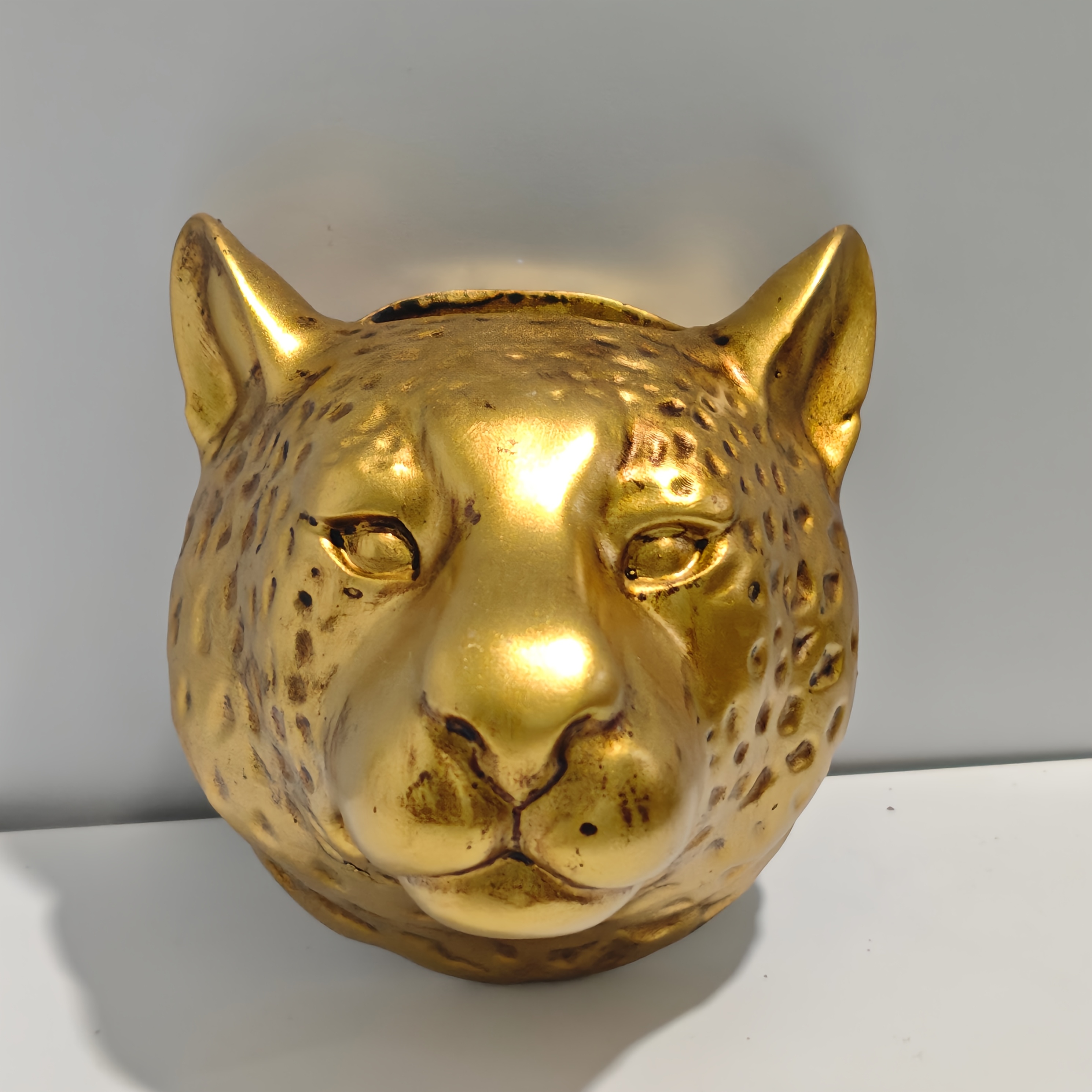 E-shop Wandblumentopf mit goldenem Leopardenkopf – Harz-Hängevase in Tierform, geeignet für Sukkulenten, Kräuter kleine Topfpflanzen. Ideal für die