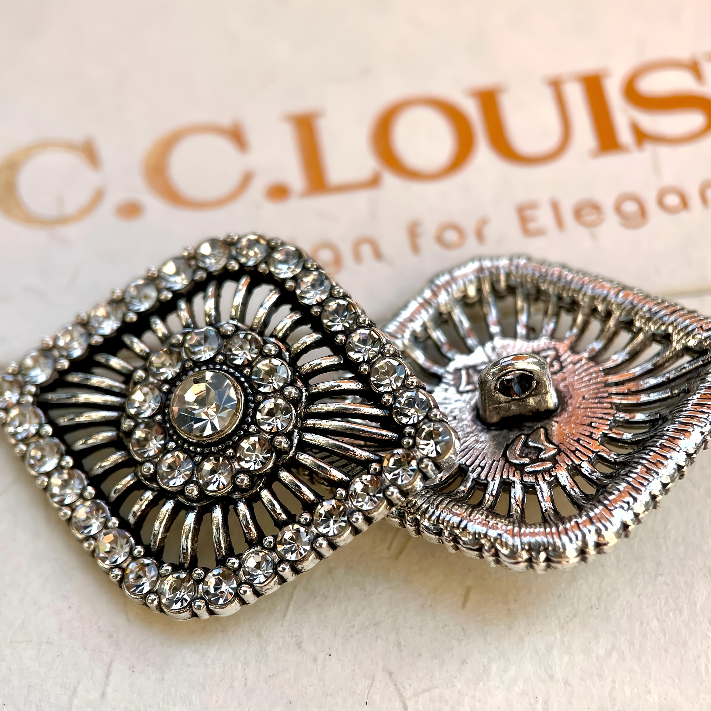 TEMU 5pcs Of 30.5x25mm Hollow Geometric Shape Buttons Inlaid With Rhinestones, Suitable For Decorating Jackets, Bags, Belts, Hats And Other Home