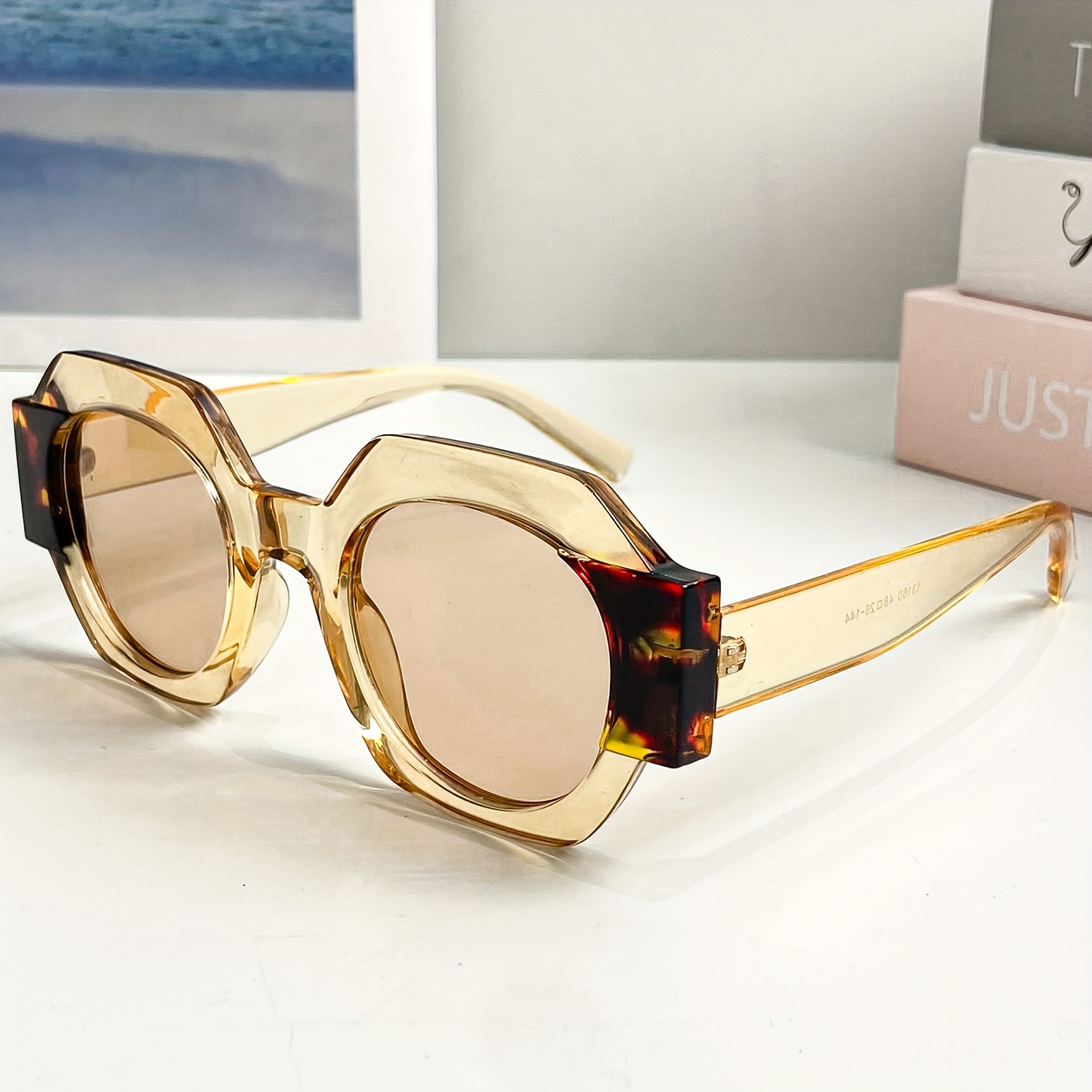new style retro flat   fashion glasses for women and men featuring a high end feel   trends and everyday wear suitable for womens daily use Product details 7
