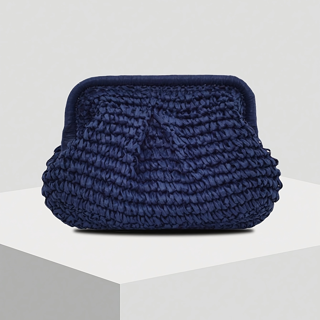 TEMU A Stylish Woven Crossbody Bag For Summer Leisure, Featuring A Unique Metal Chain Design Suitable For The Beach. Worn On 1 Shoulder Or As A
