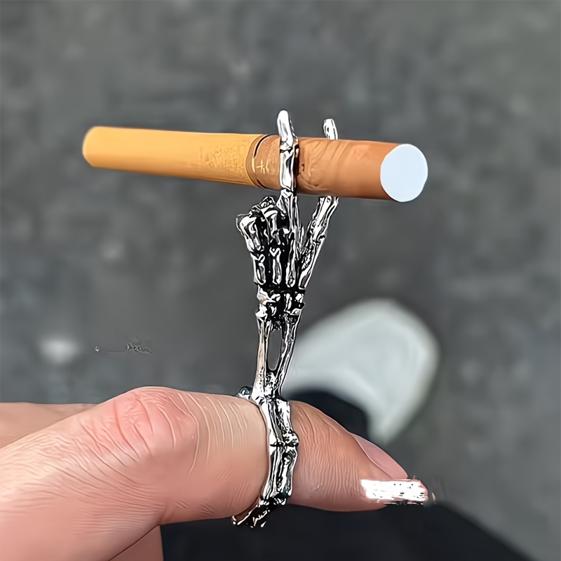 woman modern cigarette holder Amazon.com: Audrey Style Vintage Extendable Cigarette Holder in Black