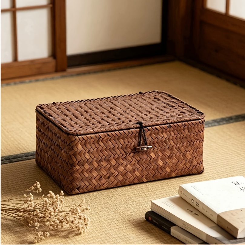 Hand-Woven Storage Basket with Lid & Wooden Clasps - Rustic Suitable for,, Crafts, Decor - Lightweight Portable Basket Suitable for Small Items, Gift for And, Shelf Baskets