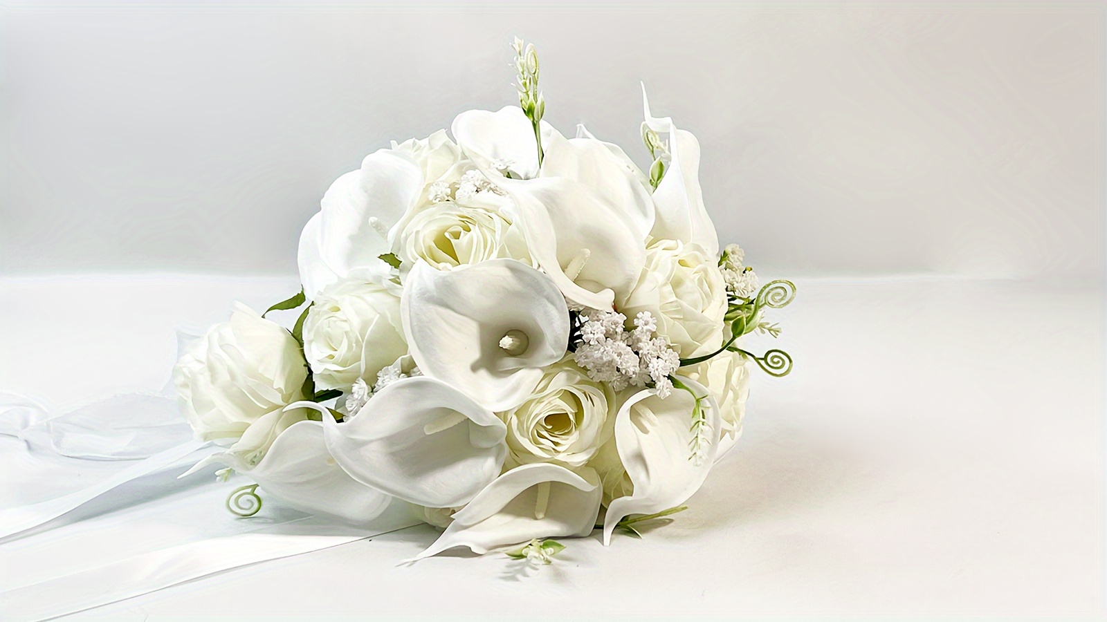 элегантная калла для свадебного букета лотоса романтическая вода свадебные фотографии особые случаи детали 3