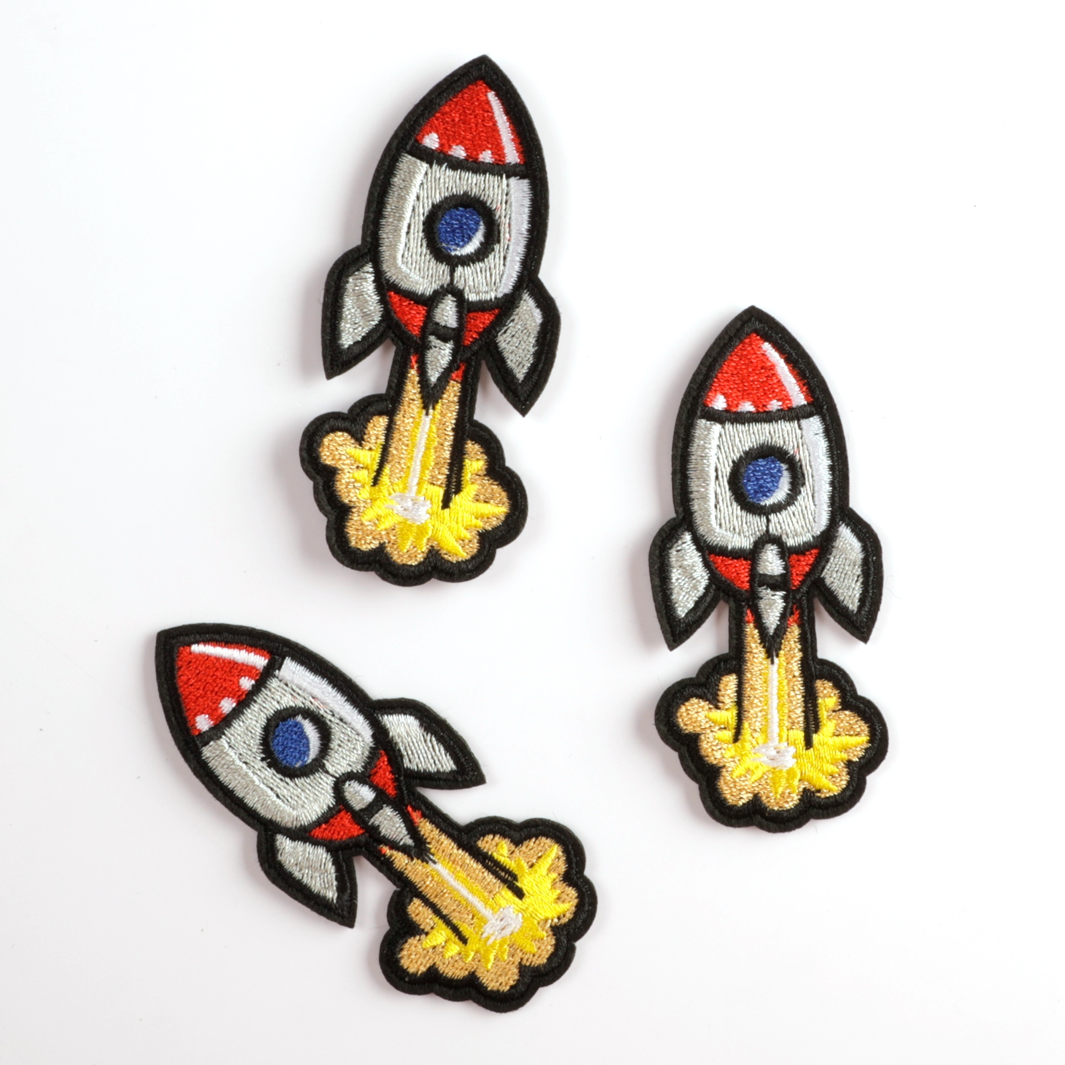3pcs Rocket Pattern Cloth Stickers, Anime Cartoon Style Ironing Style, Sewing Patches Suitable For Clothes, Bags, Shoes And Hats, Home Decoration Stickers, Etc