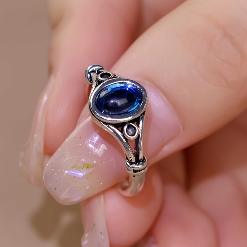 Vintage Boho Oval CZ Ring for Parties & Everyday Glamour