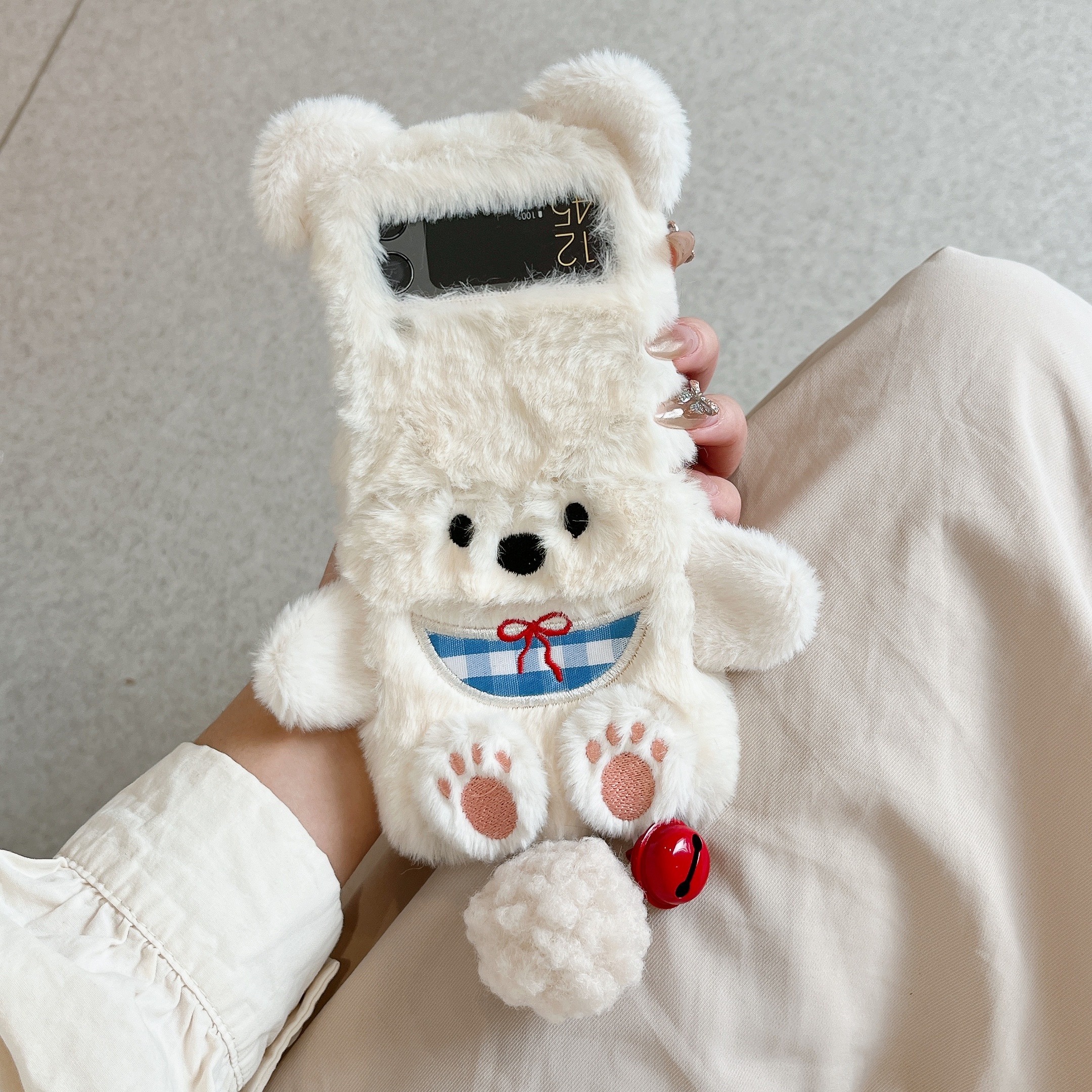 

New Autumn And Winter Bell Bear Plush Folding Mobile Phone Case Suitable Z Flip 6 5 4 3 Warm Plush Mobile Phone Case