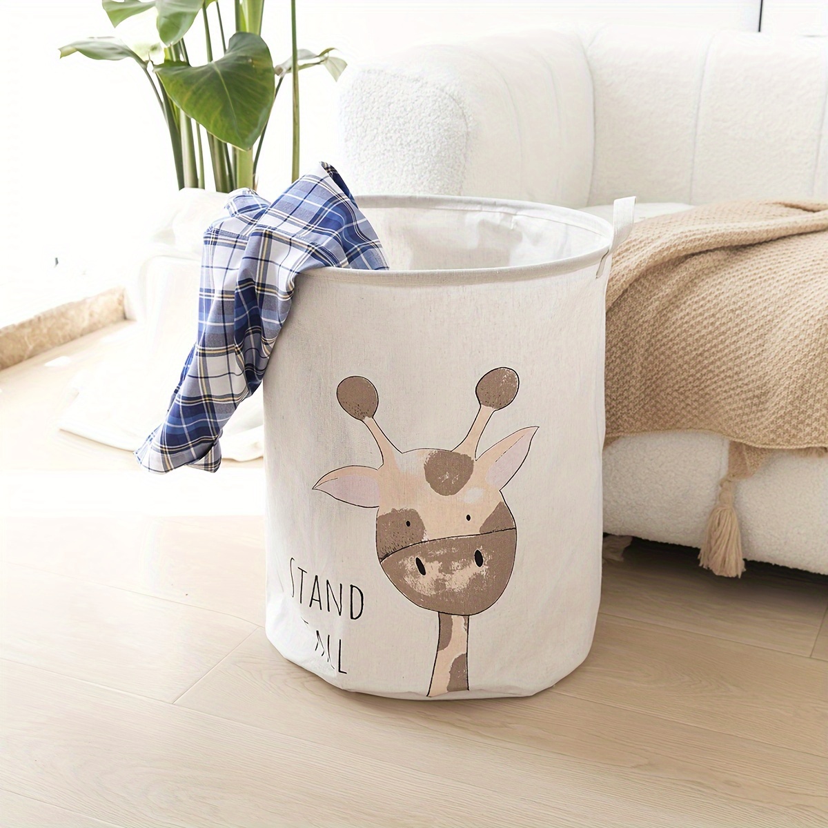 

Casual Style Fabric Laundry Hamper With Giraffe Design And Handles, Collapsible Round Storage Basket For Clothes, Toys, And Books - Suitable For Various Room Types, Ideal For Ages 12-14