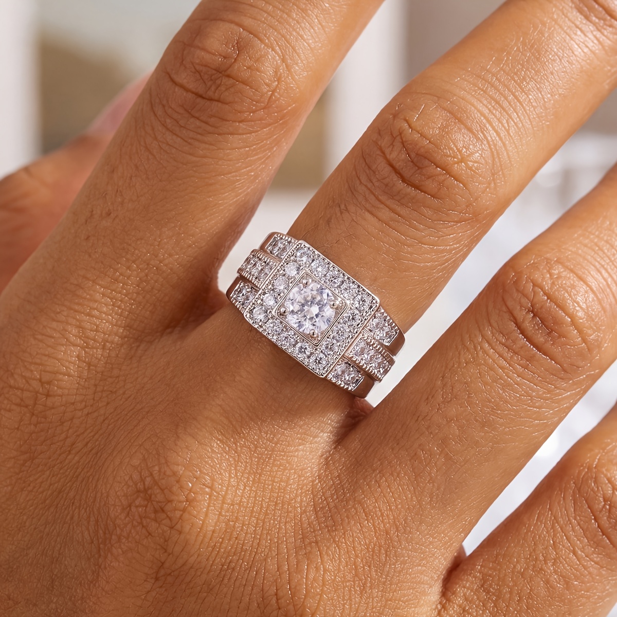 Women's Sparkling Sophisticated Ring, Elegant Design