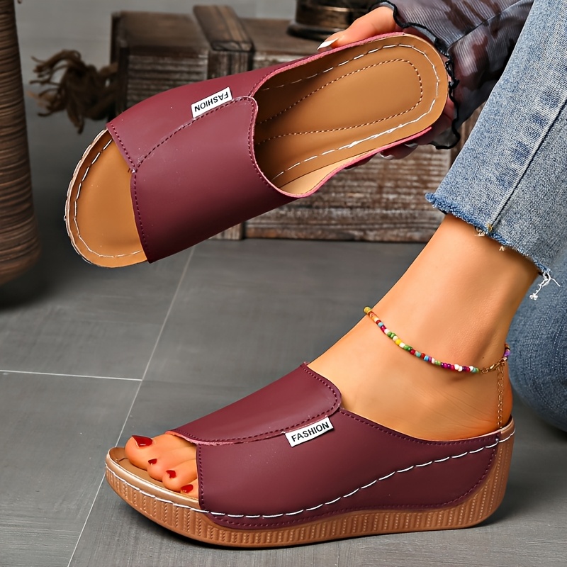 Women's Light Blue Slippers Sandals - Comfortable Arch Support, Breathable Open Toe Design, Soft Rubber Sole, Casual Mid-Heel Slip-On Shoes, Suitable for Casual Outfits, Synthetic Cover Fabric