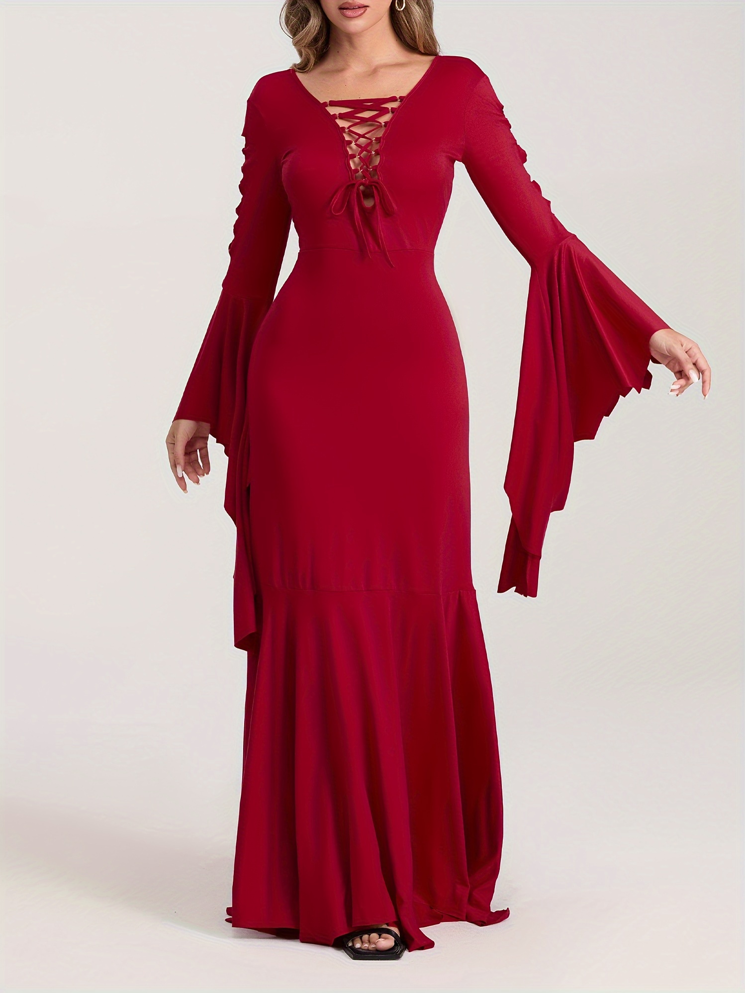 Women'S Elegant Gothic Vampire Costume - Long Formal Halloween party dress  with V-Neck, Flowy long train, Cut-out Lacing, Bodycon, for Halloween *