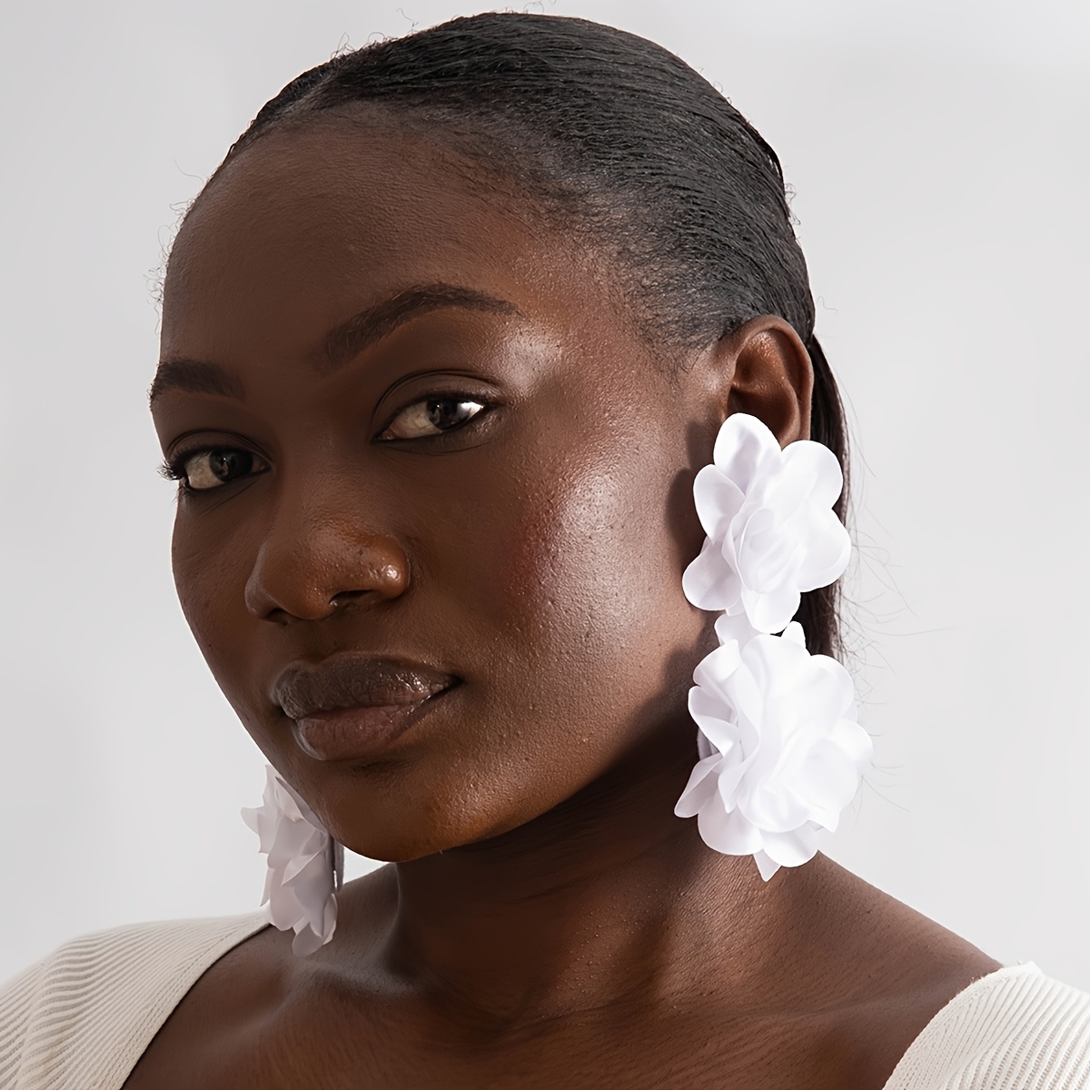 1 Pair Fashion Polyester Fiber Large Flower 3d Simulation Flower Ear Drop Earrings Suitable For Women Bride Prom Party Gift For Friend