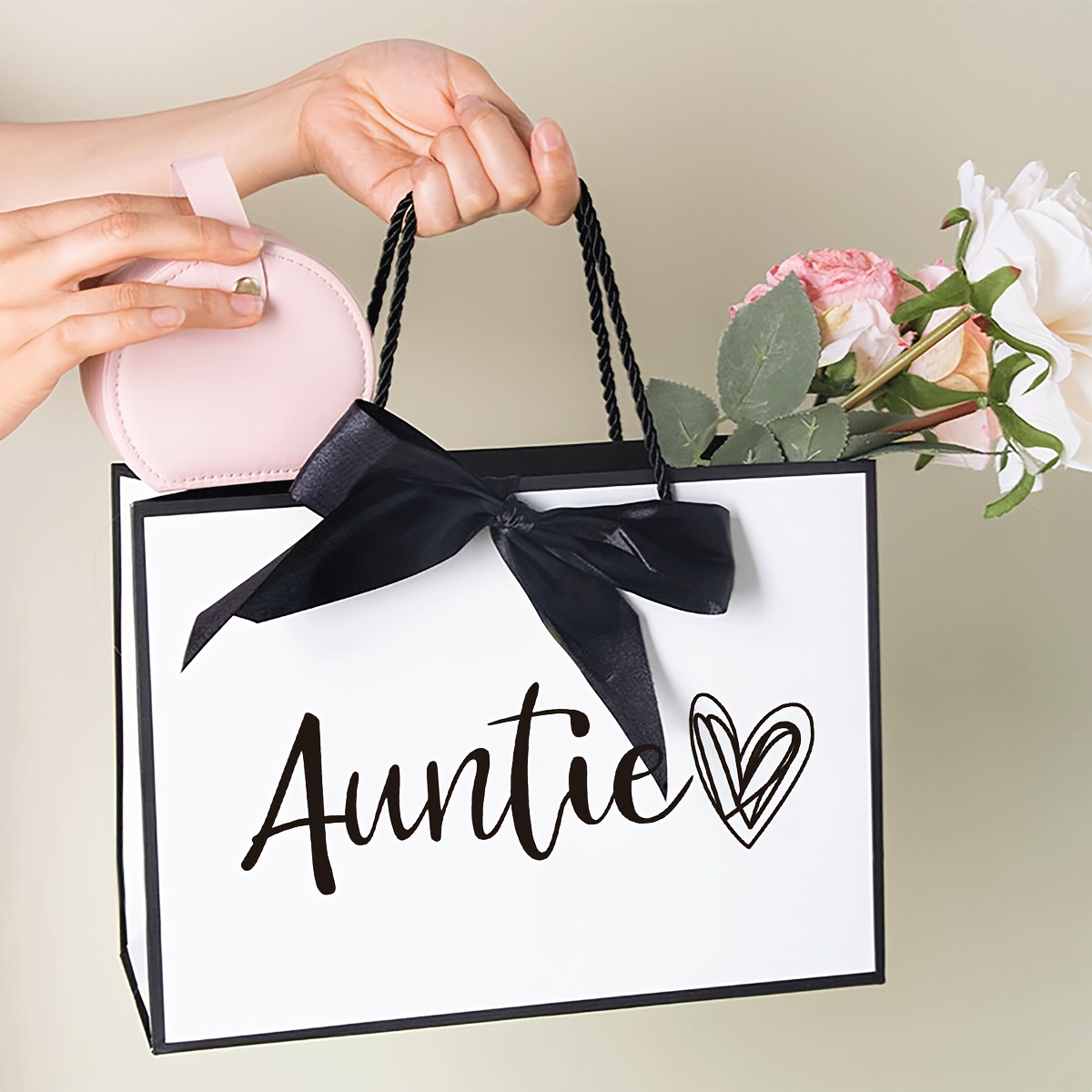 Image of 1pc Auntie Gift Bag Suitable For Birthday, Christmas - Lightweight Foldable Paper Handbag With Ribbon, Elegant Aunt Present From Niece/nephew, -handle For Carrying (english Language)