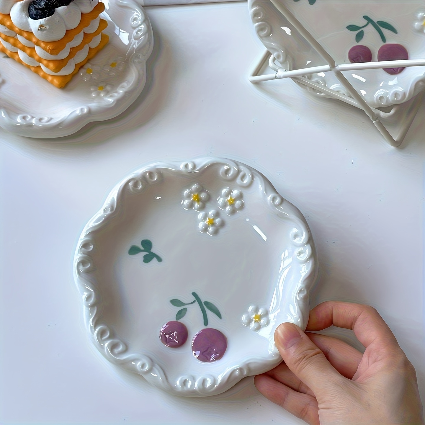 2pcs set of ceramic relief patterned plates fresh and cute bone spitting plates ceramic household new high end dining table garbage tray desktop exquisite small plate dessert plate   dining plate sushi plate coffee cup plate tea plate Product details 8