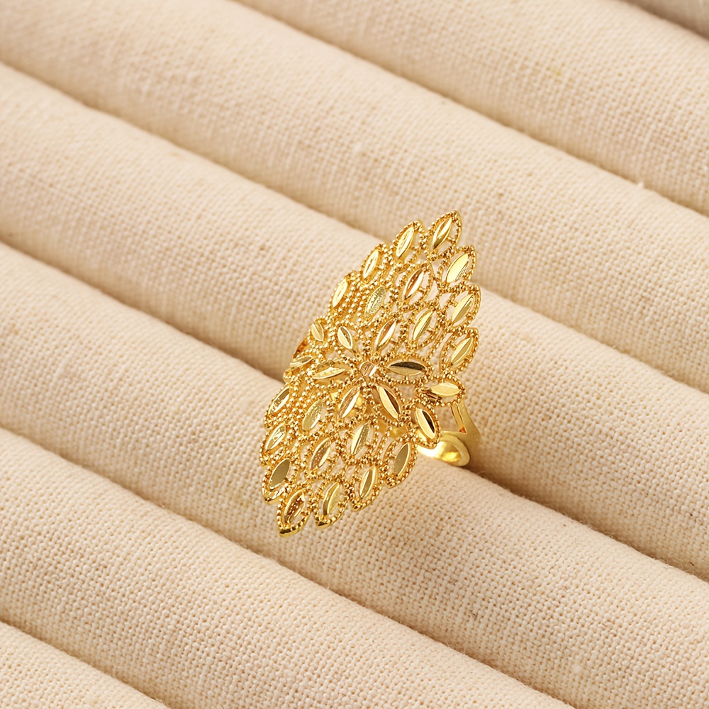 Image of [ 5a Quality ] 925 Silver Hollow Carved Ring, Light Luxury, Fashionable And Ring, Valentine's Day Birthday Gift, Party, Wedding, Valentine's Day Gift For Girlfriends And Wives, Suitable For And To