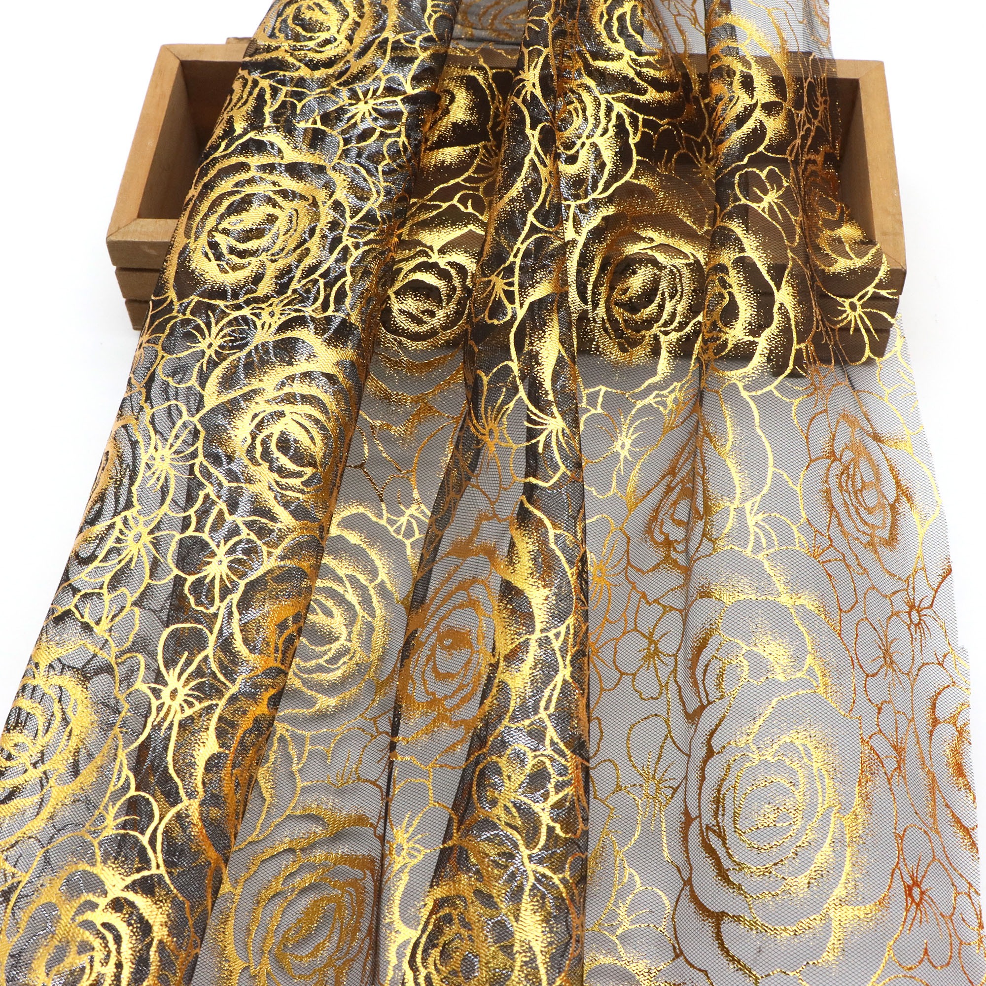 TEMU 1pc Tissu transparent à avec broderie de dorée et scintillantes, dentelle de mariage étincelante pour , Saint-Valentin, décorations de fête de