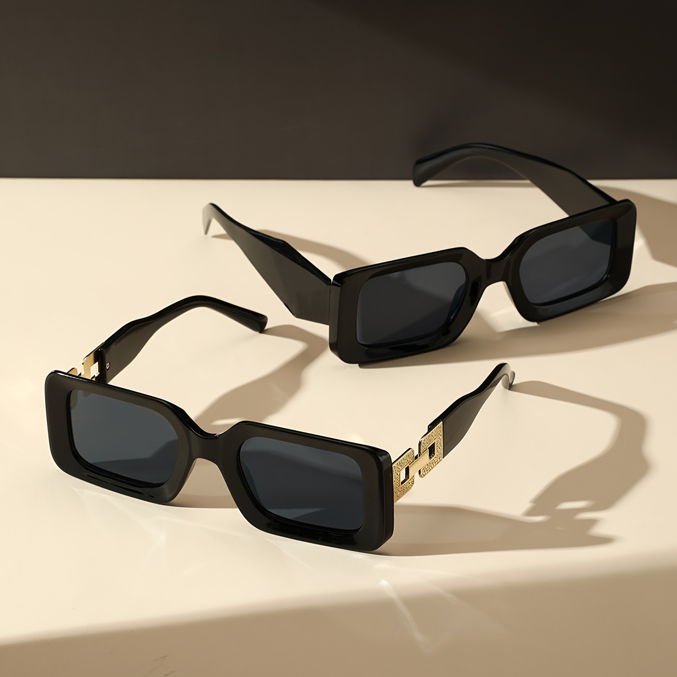 

2pcs Rectangle Fashion Glasses For Women Men Hollow Hinge Anti Glare Sun Shades Glasses For Driving Beach Travel