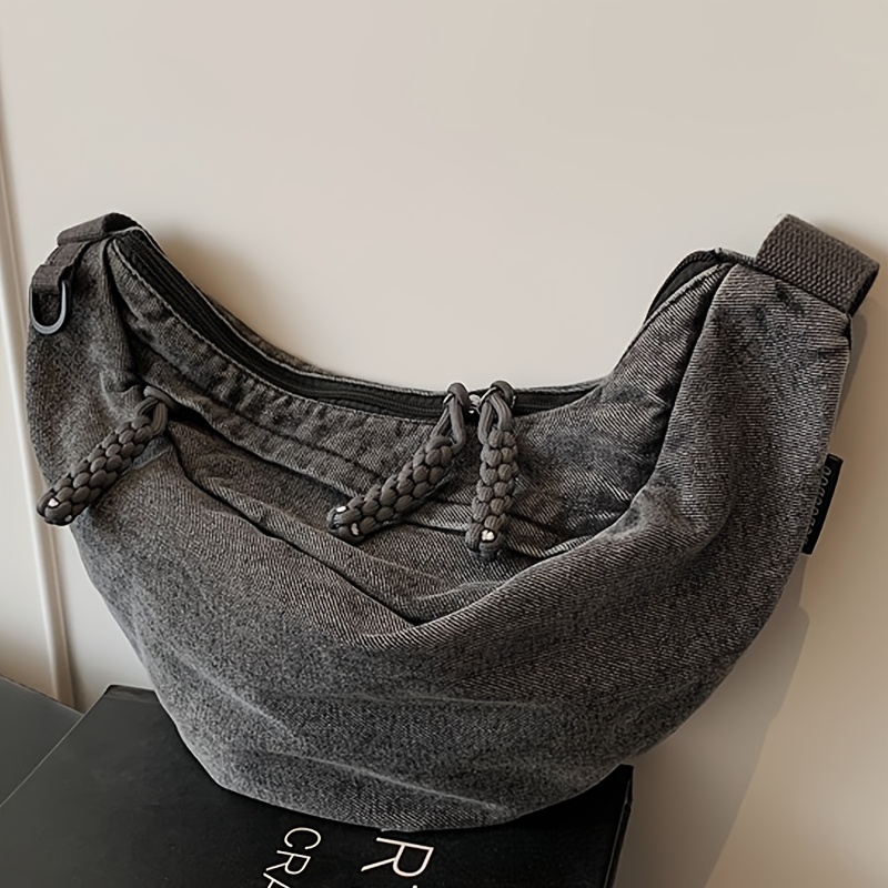 Image of New Women's Fashion Solid Color Large Capacity Multi-zipper Shoulder Adjustable Strap Casual Body Bag Bag Shape Dumpling Bag For Shopping And Outing Spacious Shoulder Bag, Suitable For Work