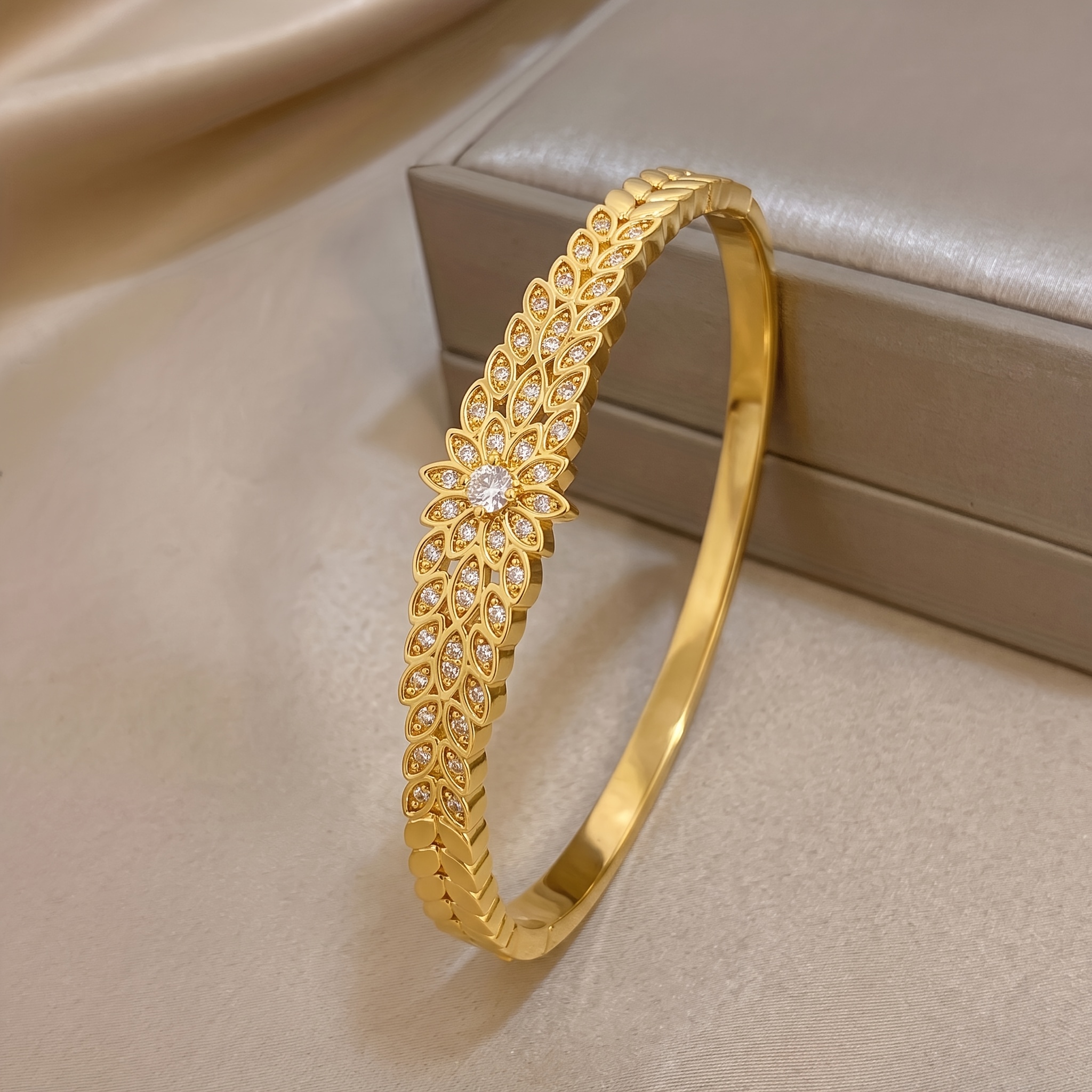 2pcs Unisex 18K Golden Plated Exquisite Bangle, High-End Design