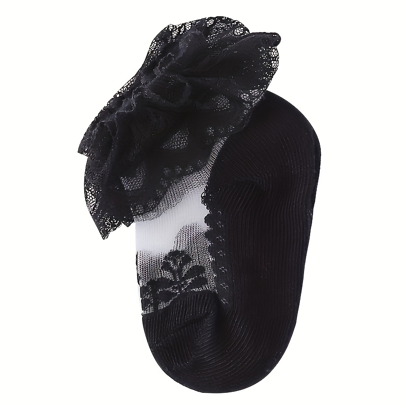 Een paar lichtgewicht, ademende, met kant afgewerkt