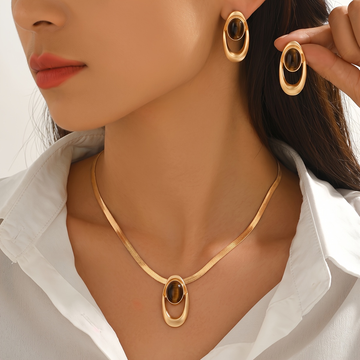 TEMU Juego de 2 piezas: Conjunto de joyería para mujer de collar y aretes de perno estilo metal de otoño/invierno, gargantilla de cadena de serpiente