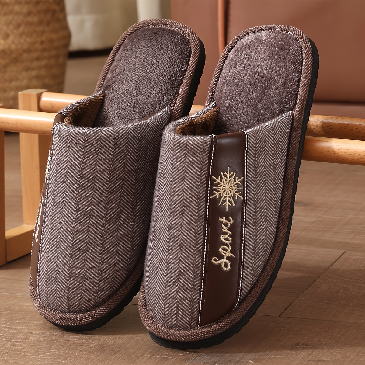 Autumn/winter Men's Plush-lined Thick-soled Non-slip Slippers For Home, Warm For Indoor/outdoor Use, Couples' Slippers, International Slippers