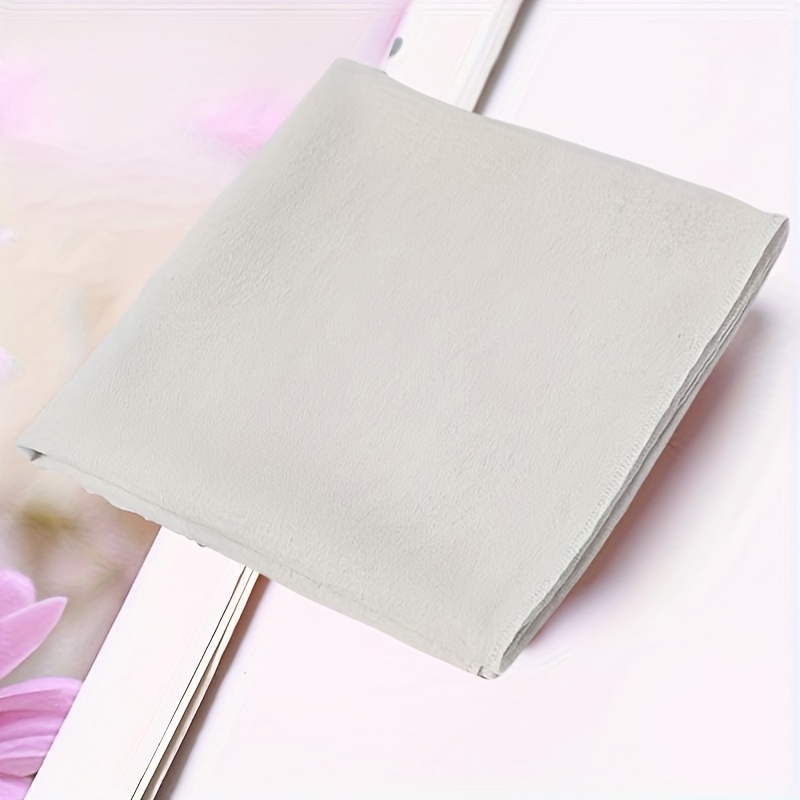 1pc Towel, Silk, Suitable For Facial Cleansing, Facial Massage, And Exfoliation. Size: 27cm X 27cm (10.6in X 10.6in)