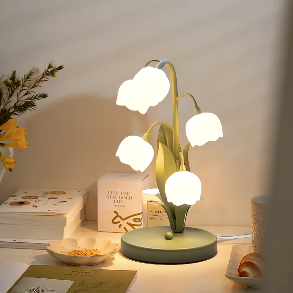 アールデコランプ 卓上ランプ ベッドサイドランプ 装飾 蓮の花 アールデコ アールヌーボー