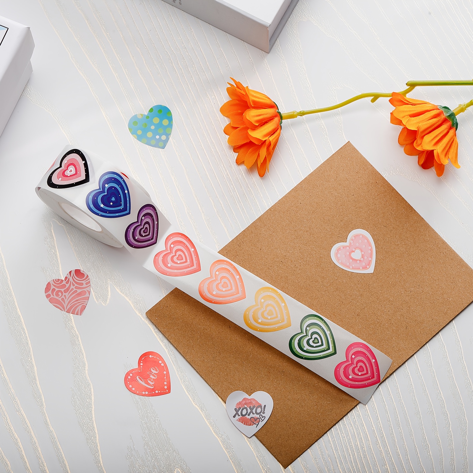 

500pcs Valentine's Day Decorative Heart Stickers -8 Designs, Suitable For Gifts, Party Giveaways, And Handicrafts, Valentine's Day, Weddings, And Anniversaries